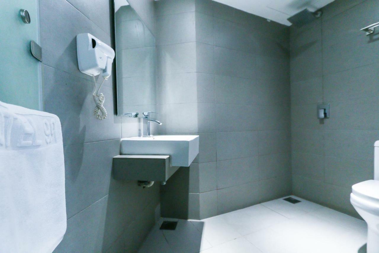 Hotel 99 Kepong Куала-Лумпур Экстерьер фото
